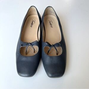 Trotters Honesty Leather Mary Jane Ballet Flats w Bows Navy Women’s SZ 7M SOOL